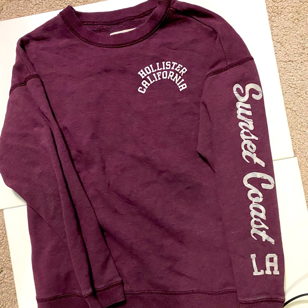 Hollister sweater. Size XS